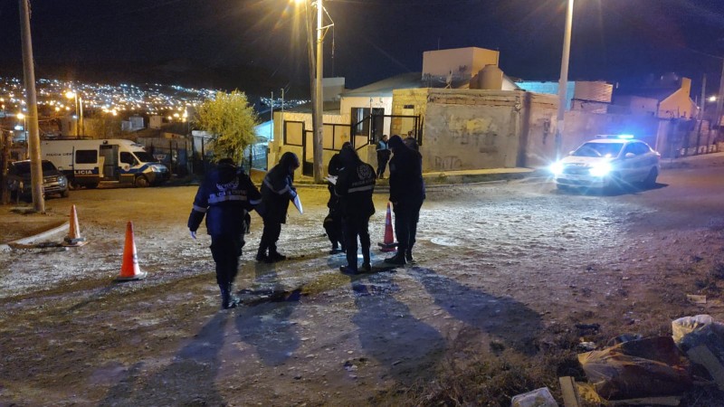 Ataque a balazos en barrio Moure: un joven de 28 años fue internado con pronóstico reservado