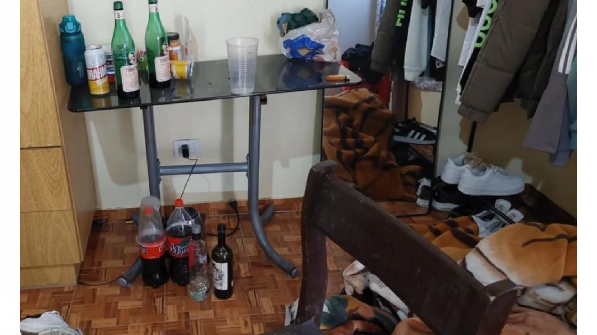 Murió tras una salida con viudas negras: tenía 19 años y fue hallado sin vida en una casa