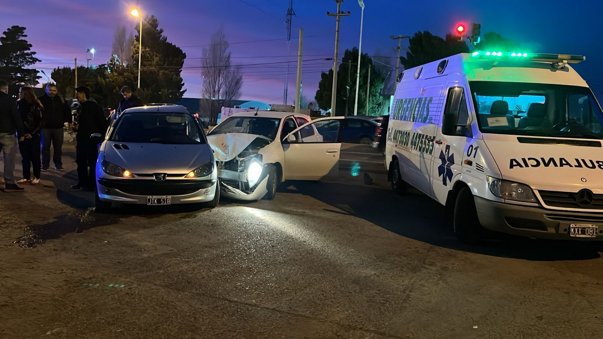 Dos personas resultaron heridas tras un choque