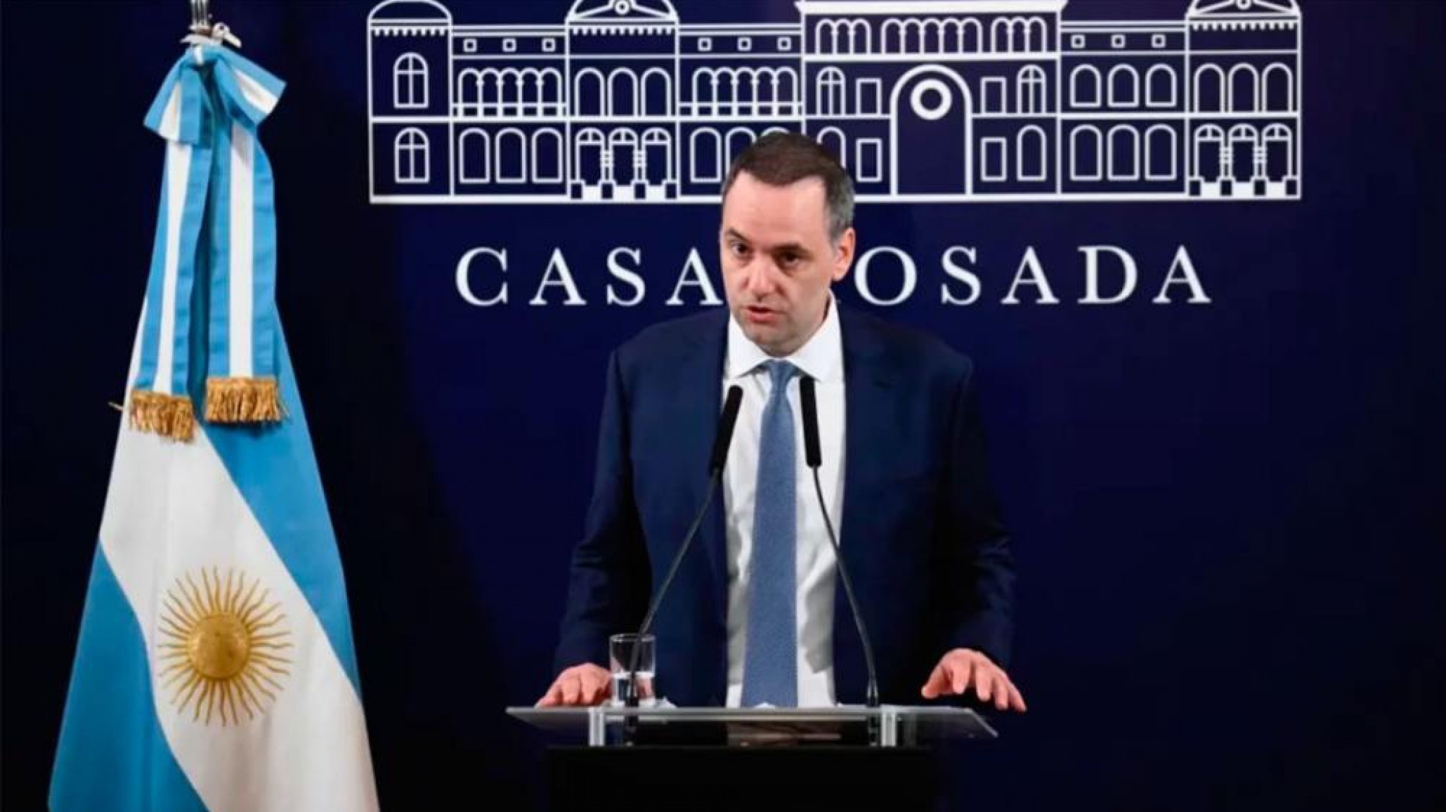 El Gobierno avanza en la privatización de AySA con transferencia del 90% de sus acciones