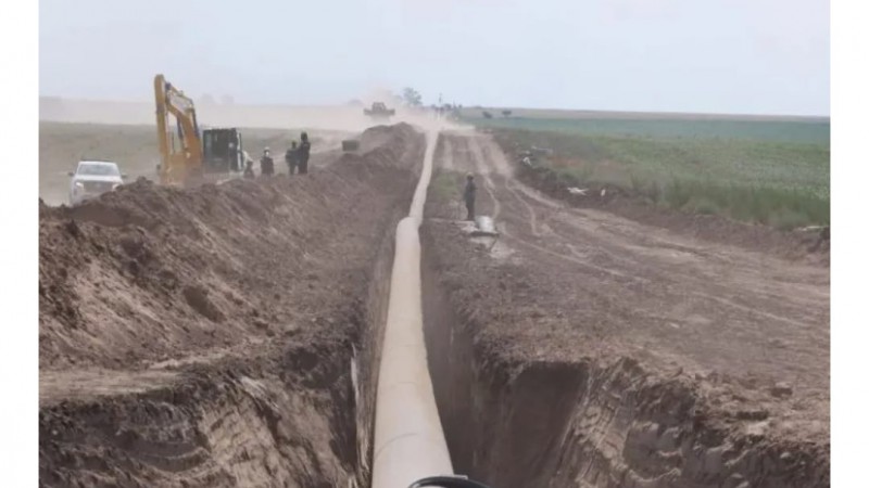 Vaca muerta: murió un trabajador petrolero aplastado por una retro