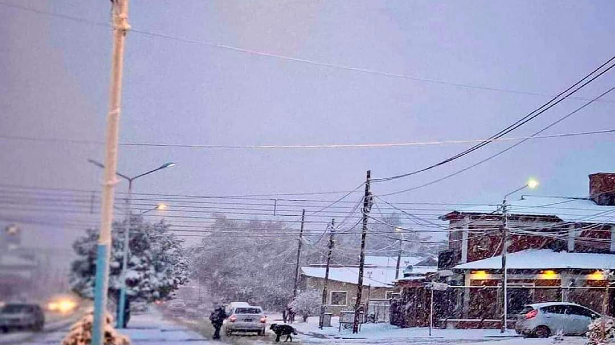 Alerta amarilla por nevadas para este lunes en la cordillera y meseta de Chubut
