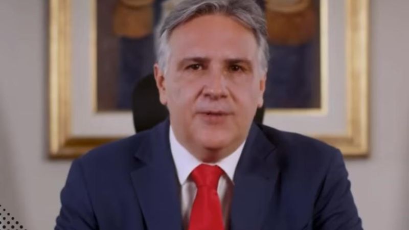 El gobernador de Córdoba anunció un aumento del 84% para jubilaciones