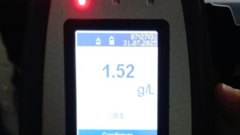 Estaba dormido en el auto, vio a la policía e intentó encenderlo: tenía 1,52 g/L de alcohol en sangre