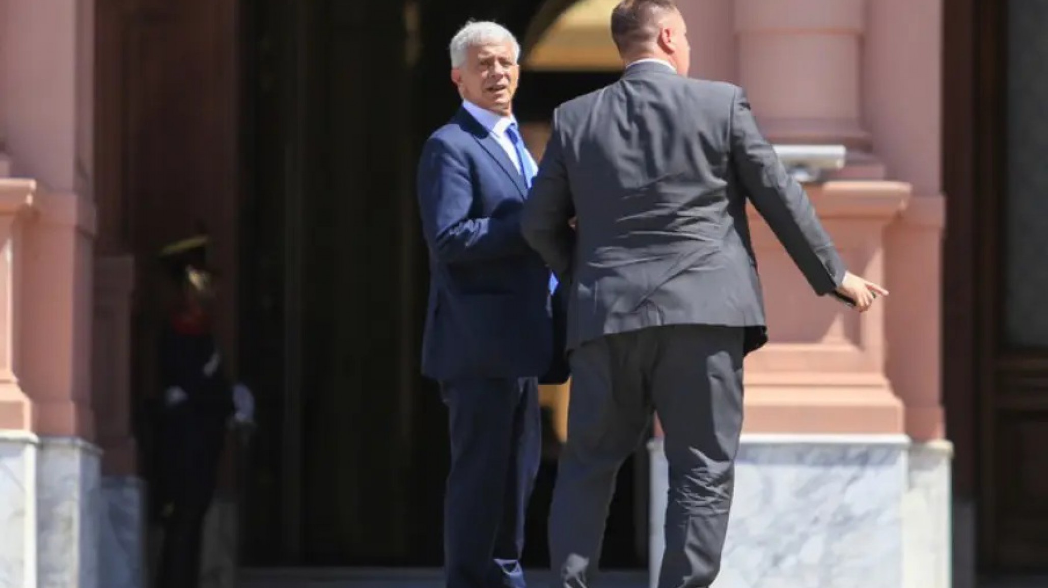 Escándalo: Denuncia penal contra el ministro Cúneo Libarona por un vídeo ofreciéndose como lobbista internacional