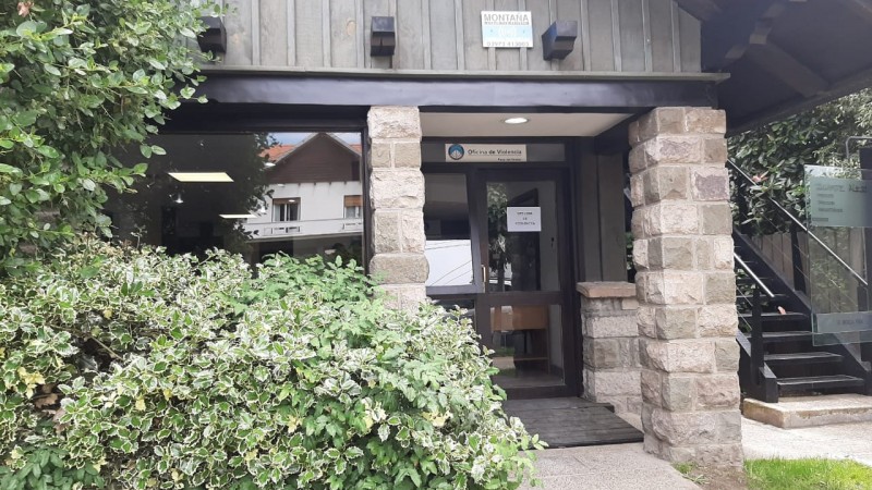 Intento de femicidio en San Martín de los Andes: golpeó, asfixió y abusó sexualmente de su pareja