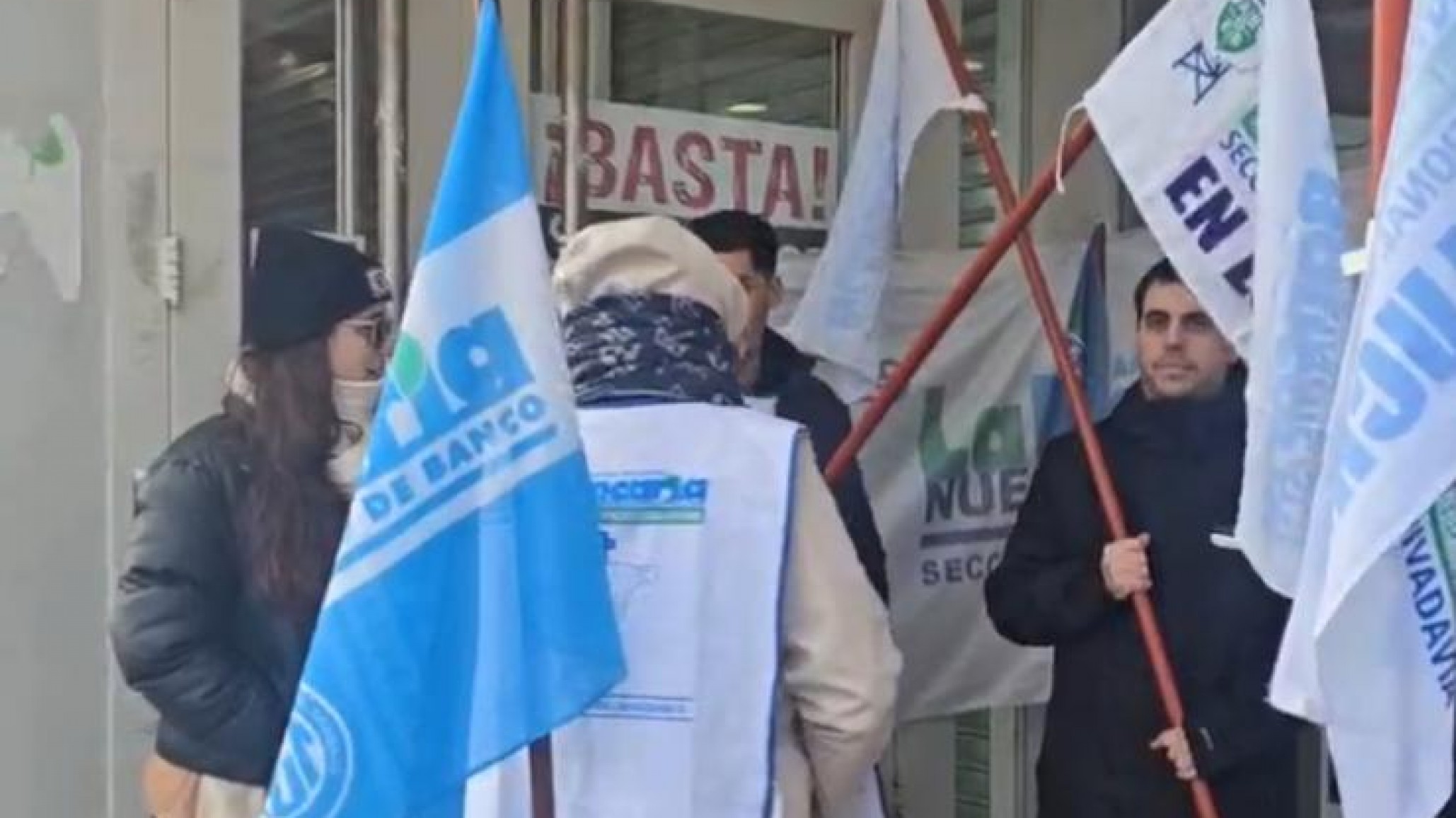 "Achique violento": La Bancaria volvió a reclamar por despidos