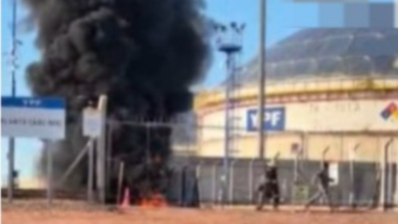 Vaca Muerta: fuego en una planta de YPF