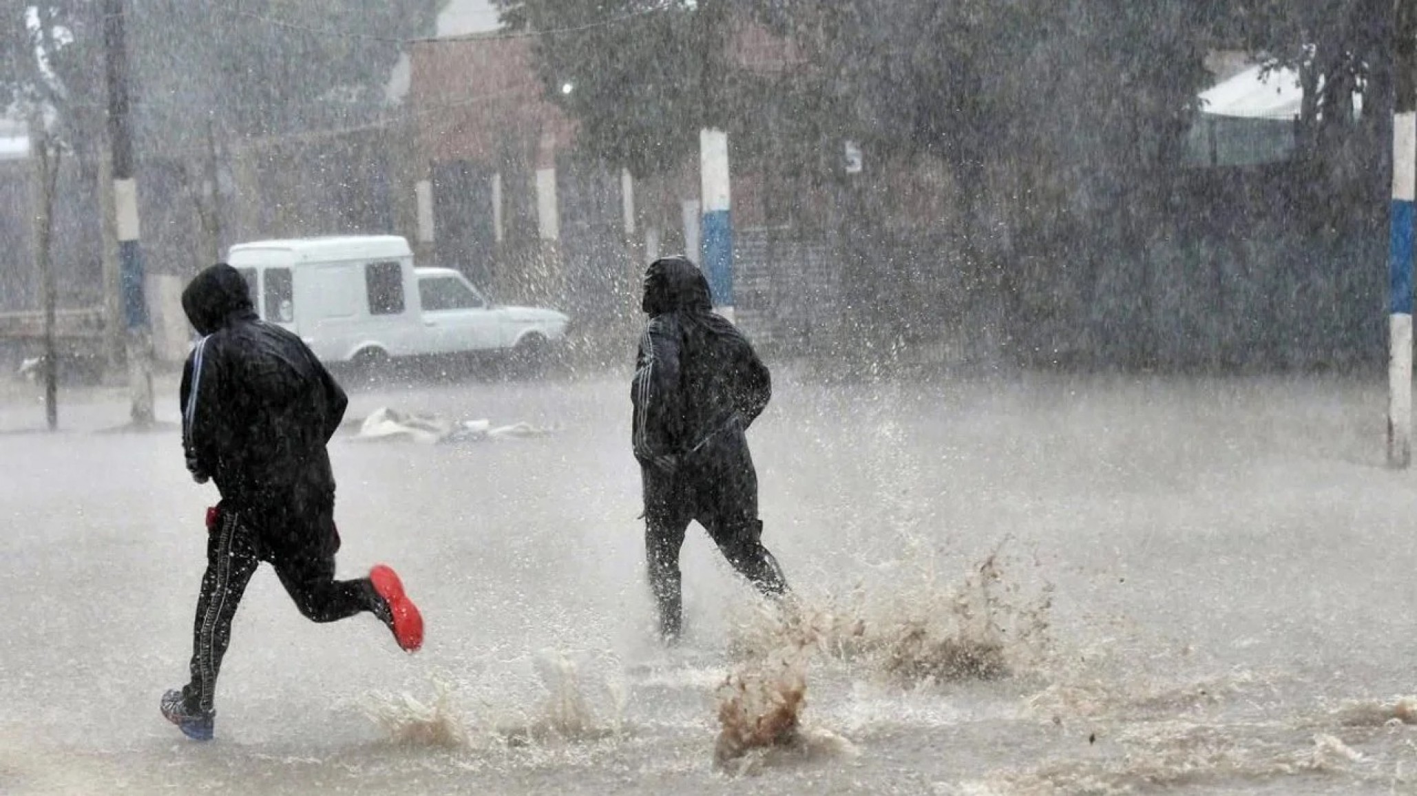 Alerta naranja por fuertes lluvias en Chubut: se esperan hasta 90 mm