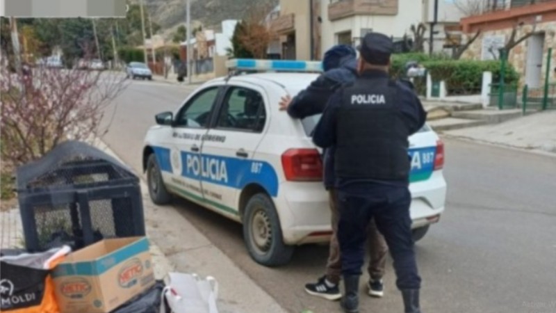 Demoraron a un hombre tras ingresar al patio de un jardín maternal