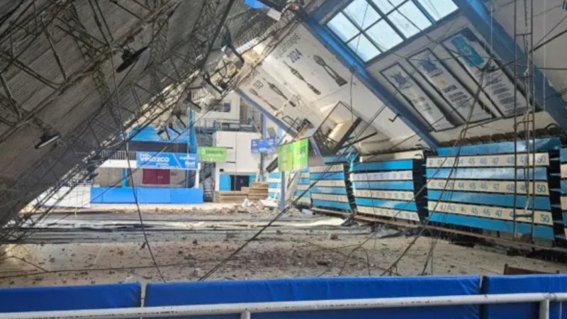 Se desplomó el techo del estadio de básquet del Club de Regatas