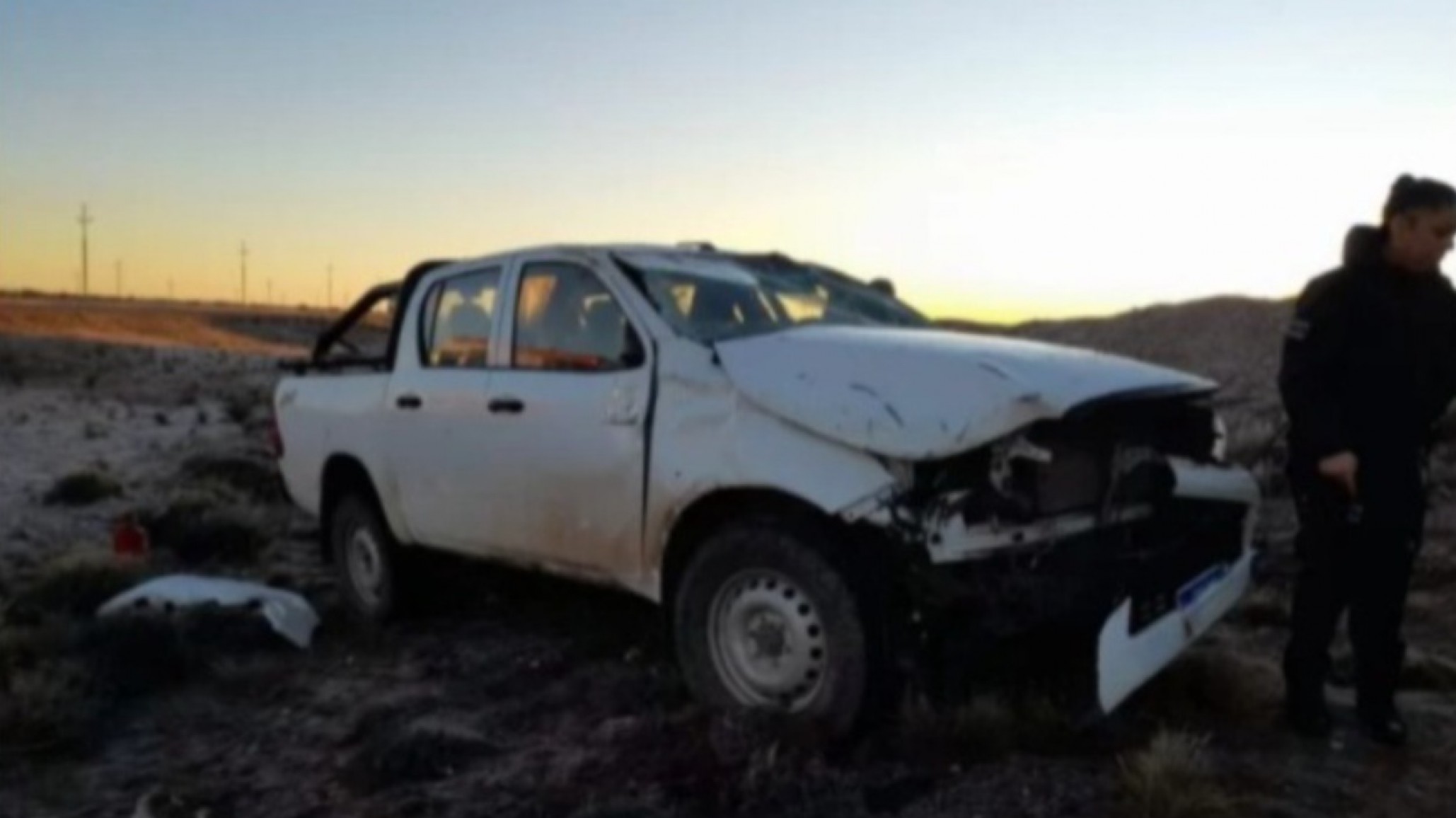 Vuelco: dos hombres iban a Comodoro y salieron ilesos de milagro