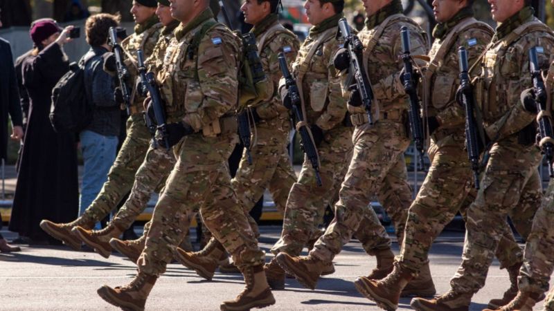 Hallaron sin vida a una agente de las Fuerzas Armadas en su casa en Punta Lara