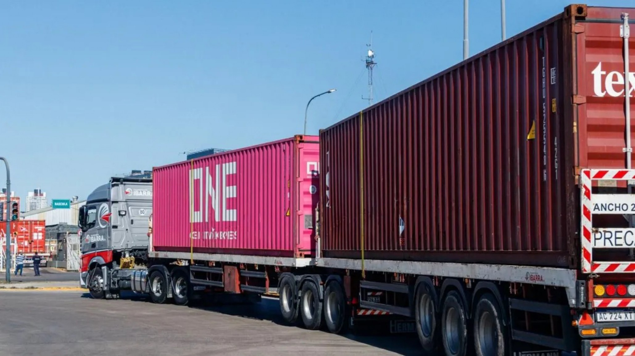 Liberan la circulación de bitrenes en todo el país y una curva en Chubut está entre las 56 excepciones