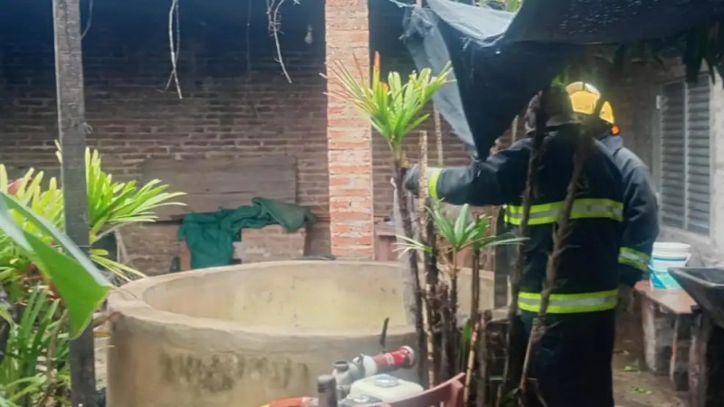 Una mujer fue hallada sin vida en un aljibe y su cuidadora está detenida