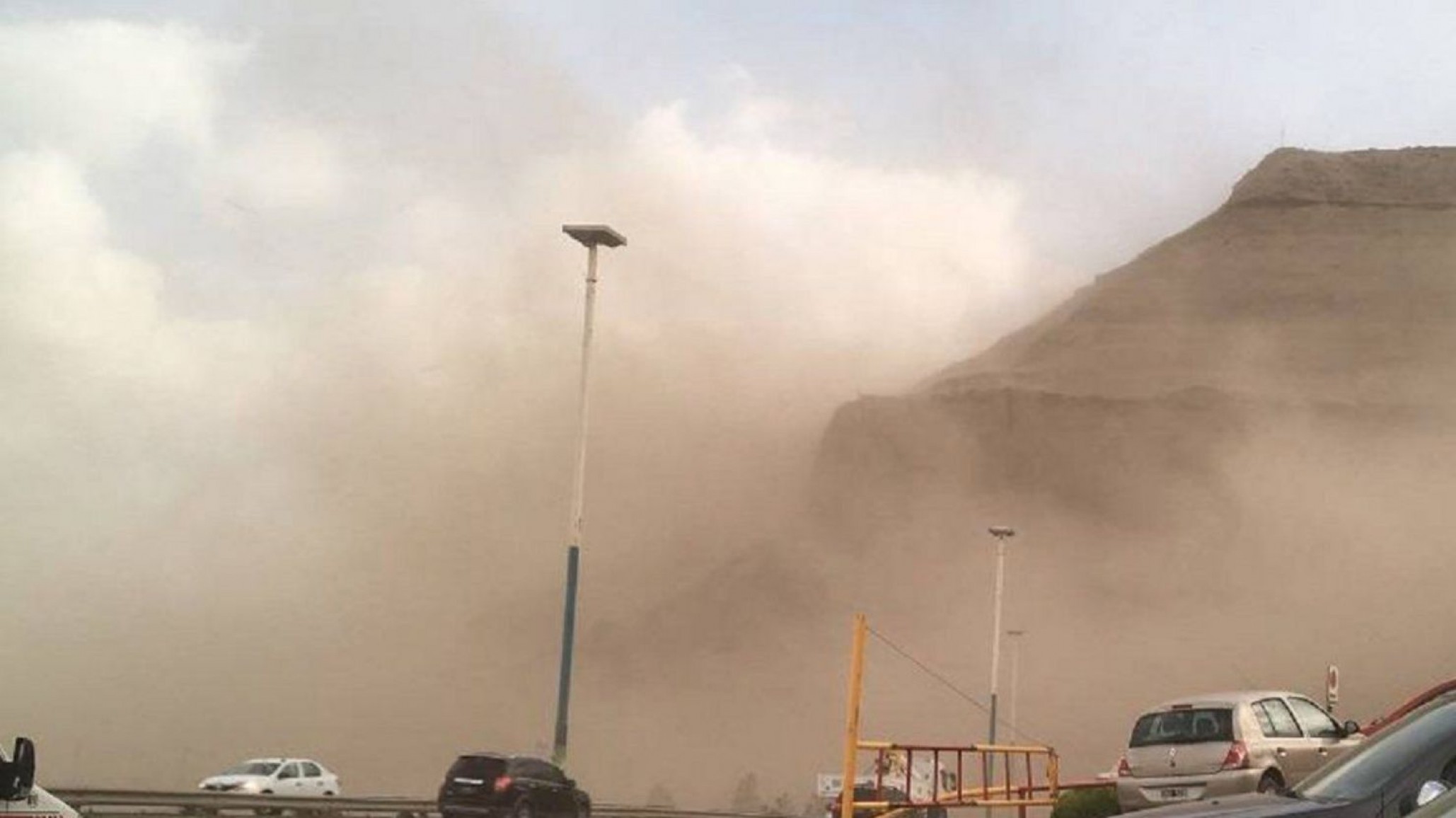 Comodoro bajo alerta naranja por vientos: ráfagas podrían superar los 120 km/h