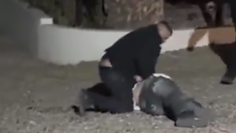 Patovicas agredieron y asfixiaron a un adolescente en un boliche