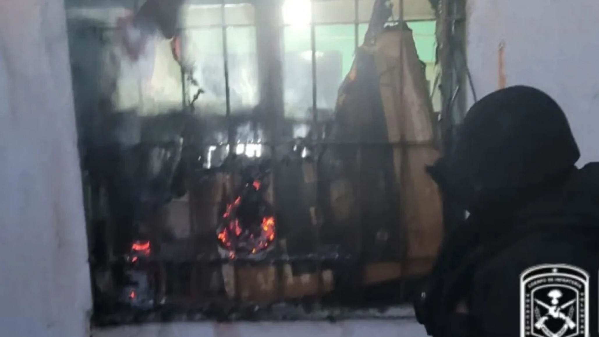 Jujuy: Un hombre incendió la casa de su ex pareja con cartones y escapó