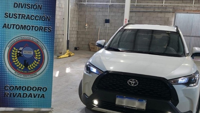 Detectaron un vehículo robado con patente duplicada