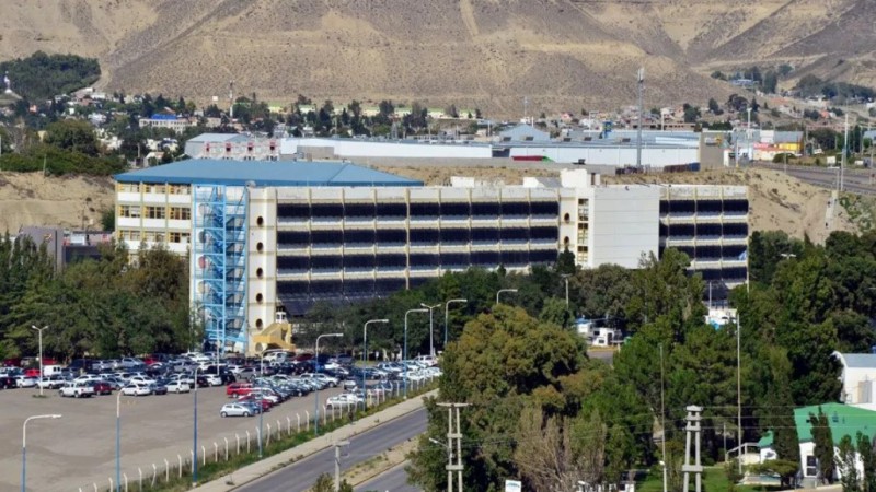 Gloria Herrera: "Los docentes universitarios ya perdimos más de tres salarios y estamos debajo de la línea de pobreza"