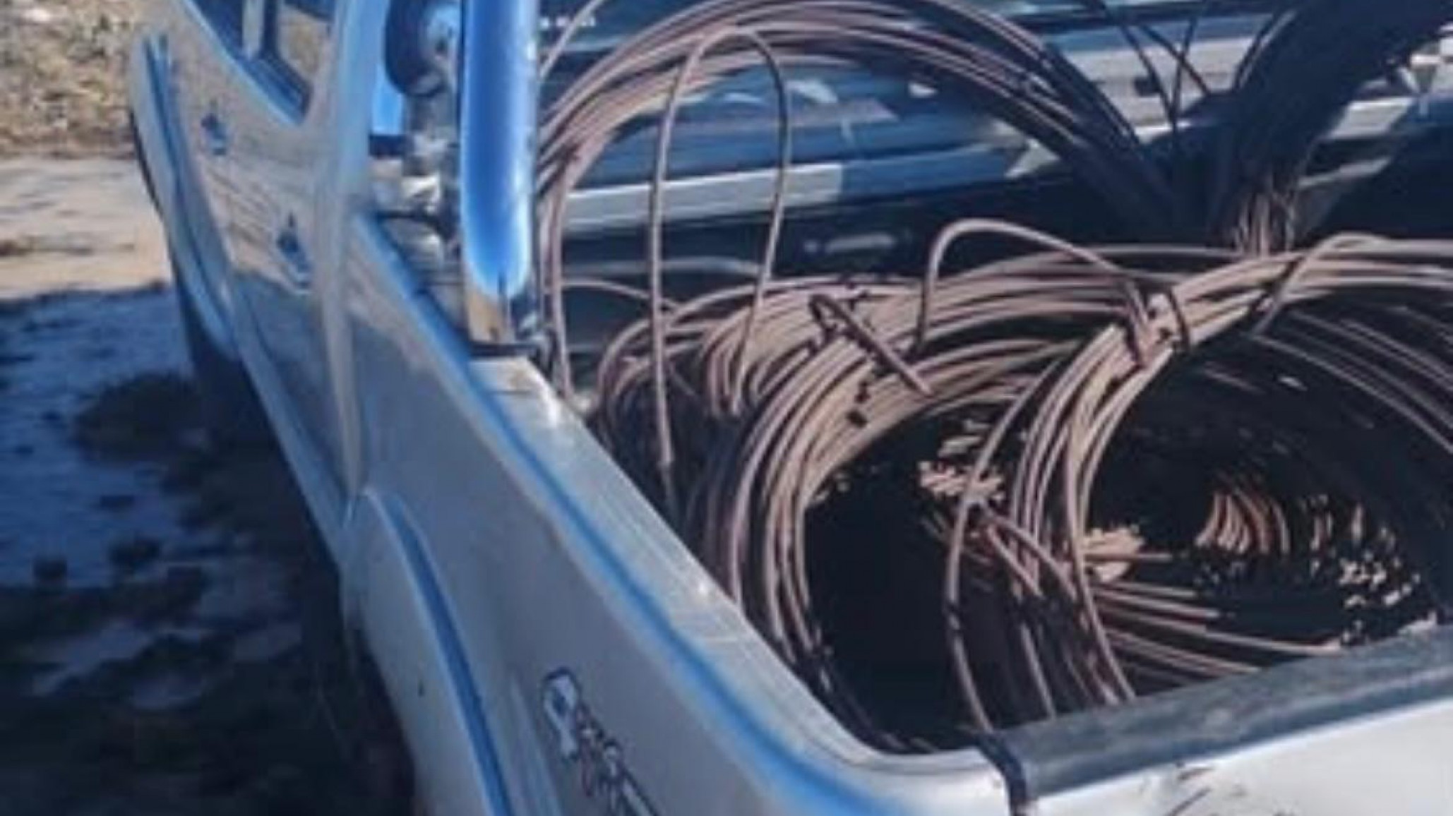Secuestraron una Hilux con cobre robado en Los Perales y apareció el dueño con una denuncia previa en Comodoro