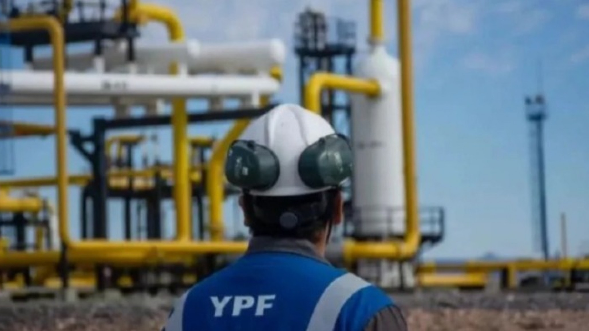 YPF: Paro total de personal jerárquico en Manantiales Behr