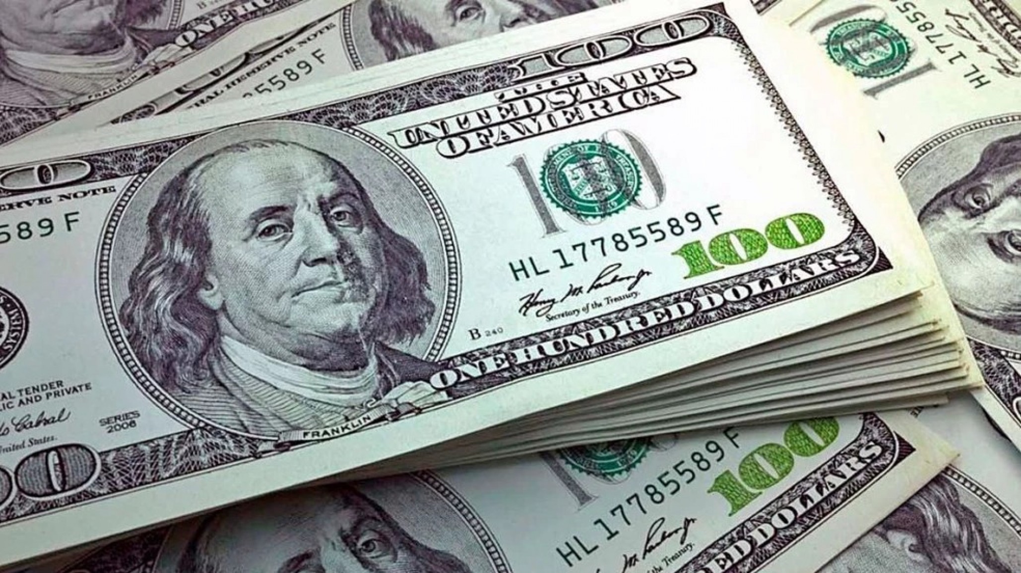 El Gobierno anunció que intervendrá en el mercado cambiario para frenar la suba del dólar