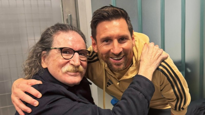 Messi y Charly García: el emotivo cruce entre dos leyendas