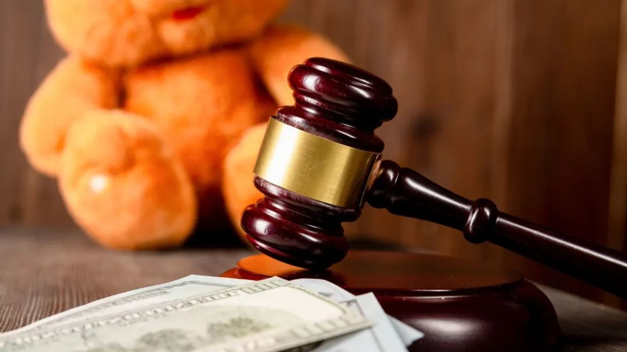 Un tío deberá pagar la cuota alimentaria de sus sobrinos por incumplimiento del padre
