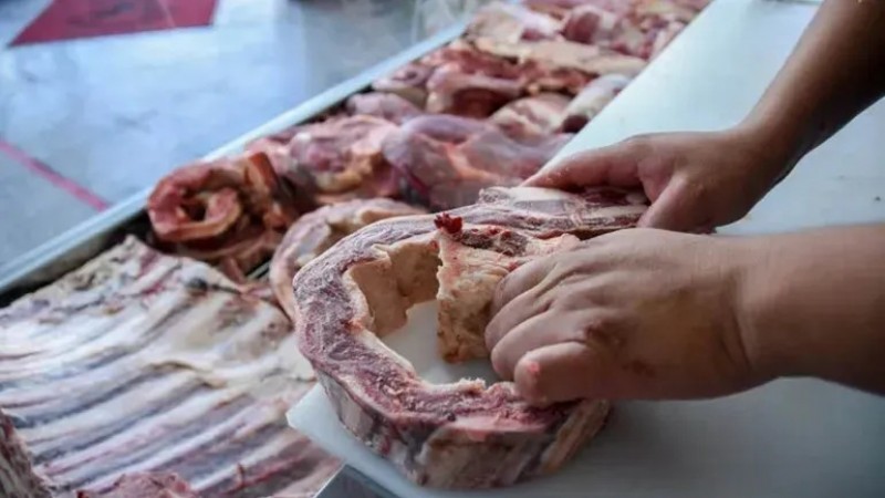 Advierten sobre los riesgos de que se deje de vacunar contra la aftosa: "No se puede tomar decisiones tan abruptas"