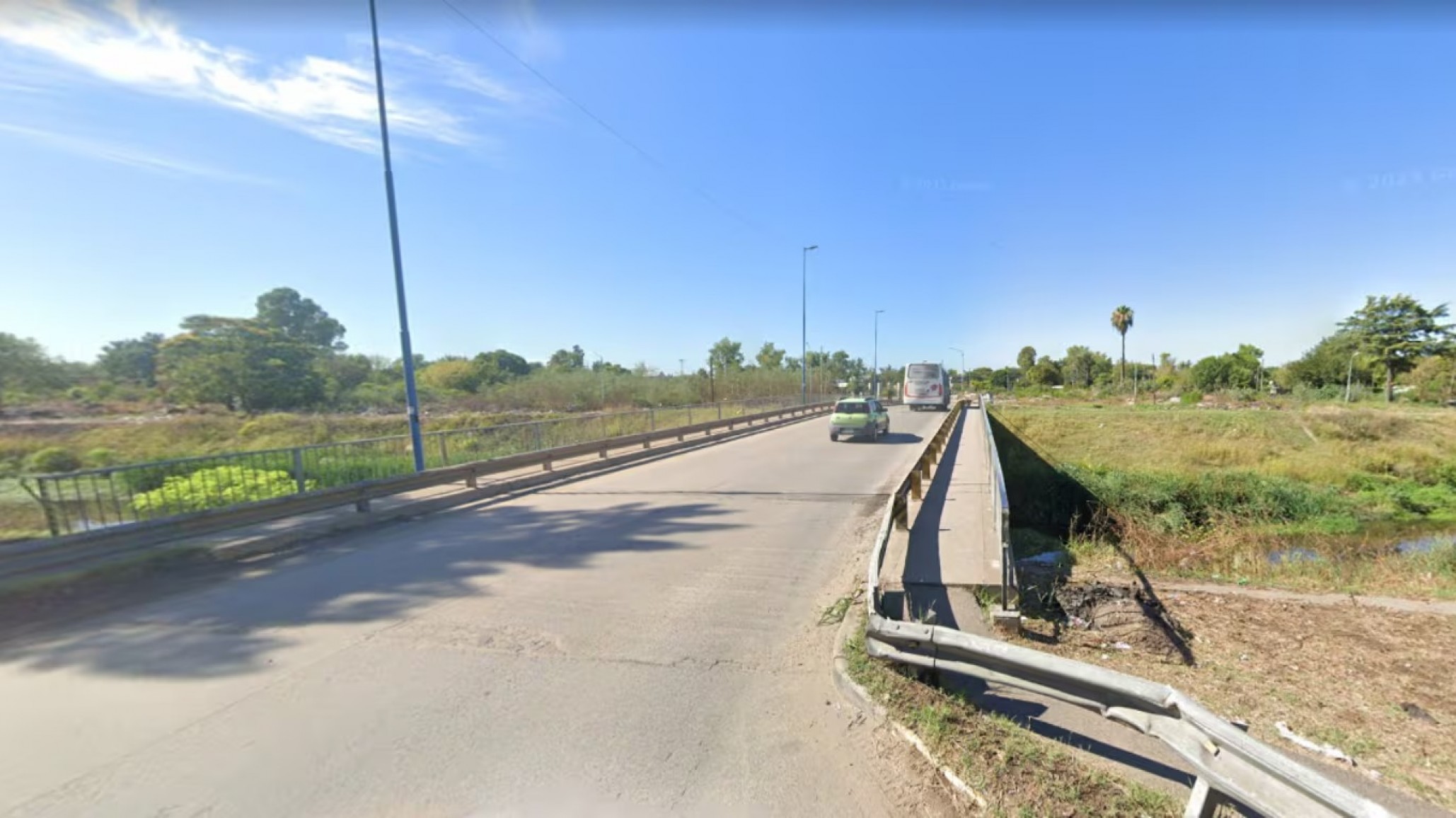 Una policía de civil se defendió de un robo y mató a un motochorro de 17 años