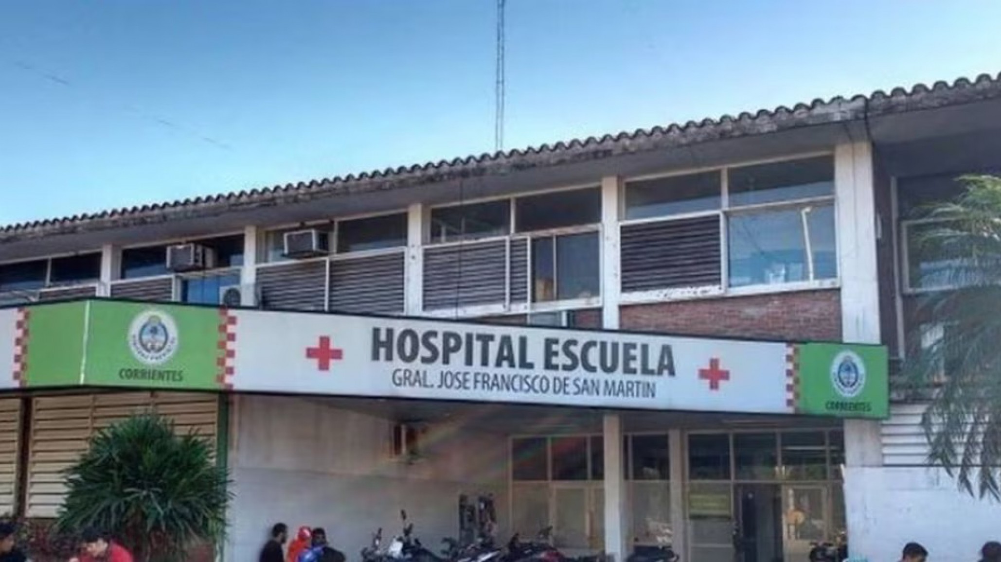 Accidente fatal: una mujer de 85 años murió tras ser atropellada por una moto con tres ocupantes