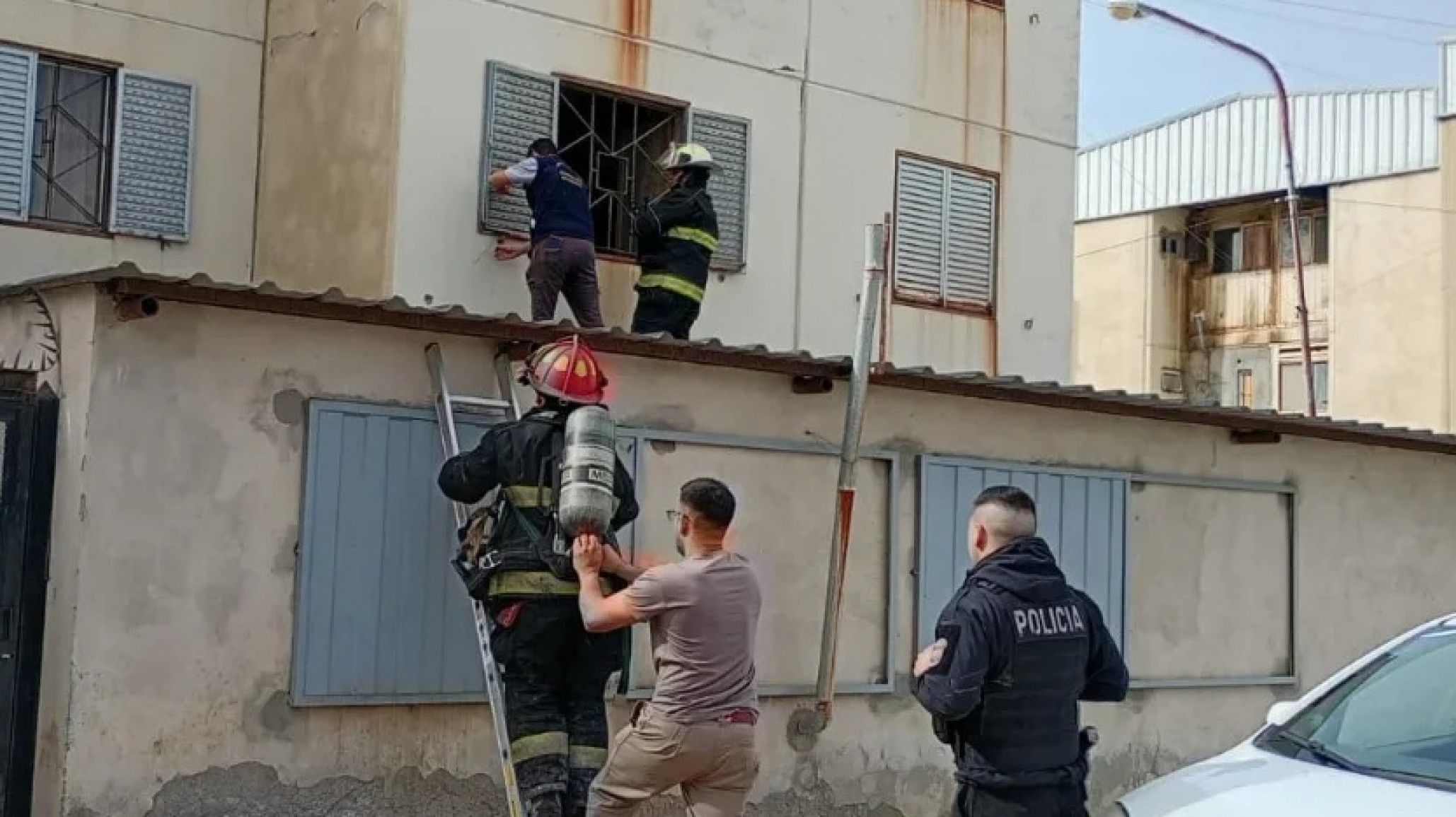 Sin noticias de su familia: Se buscan familiares de la anciana rescatada en el 30 de Octubre