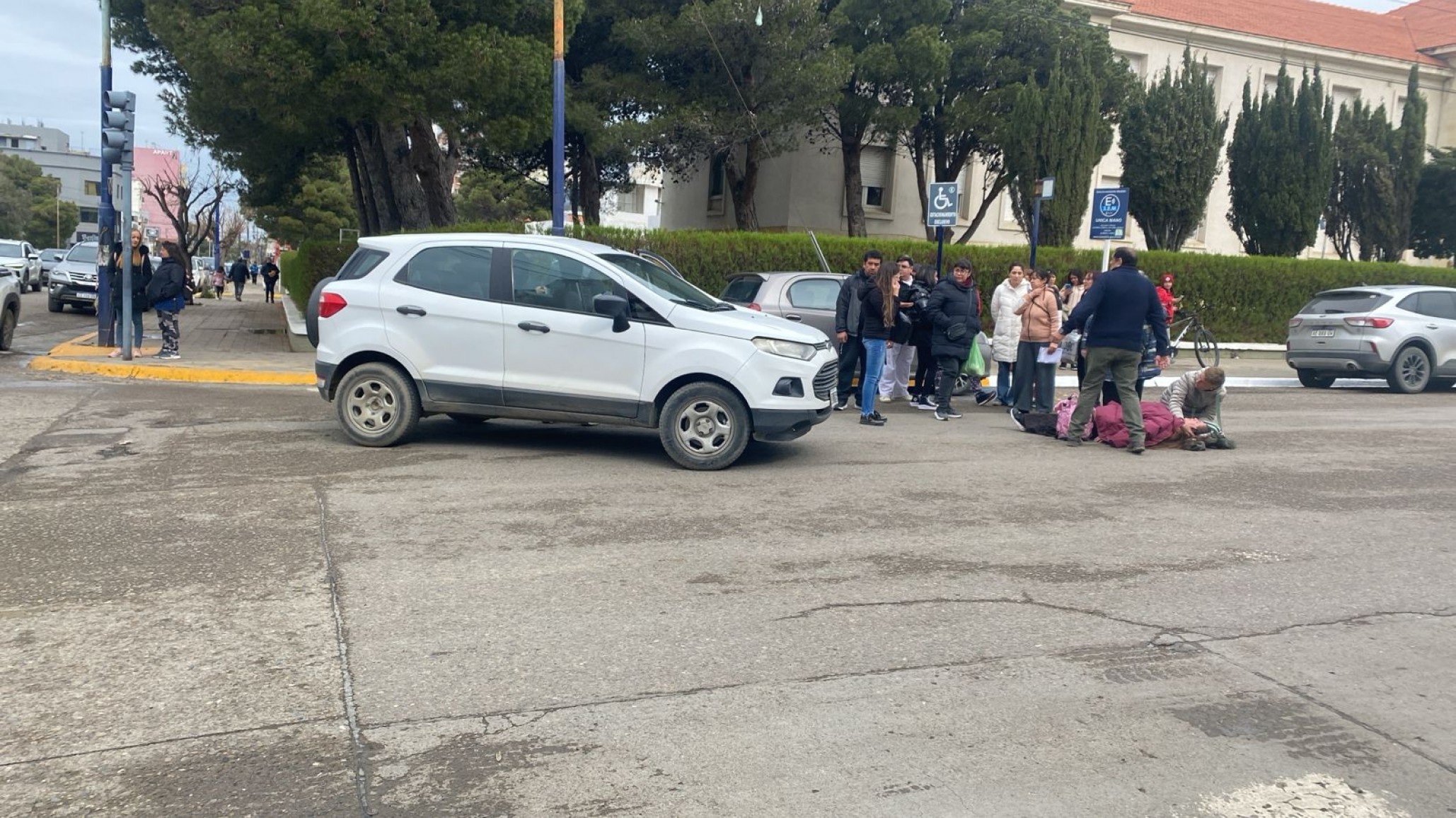 Atropellaron a una mujer en pleno centro de Comodoro