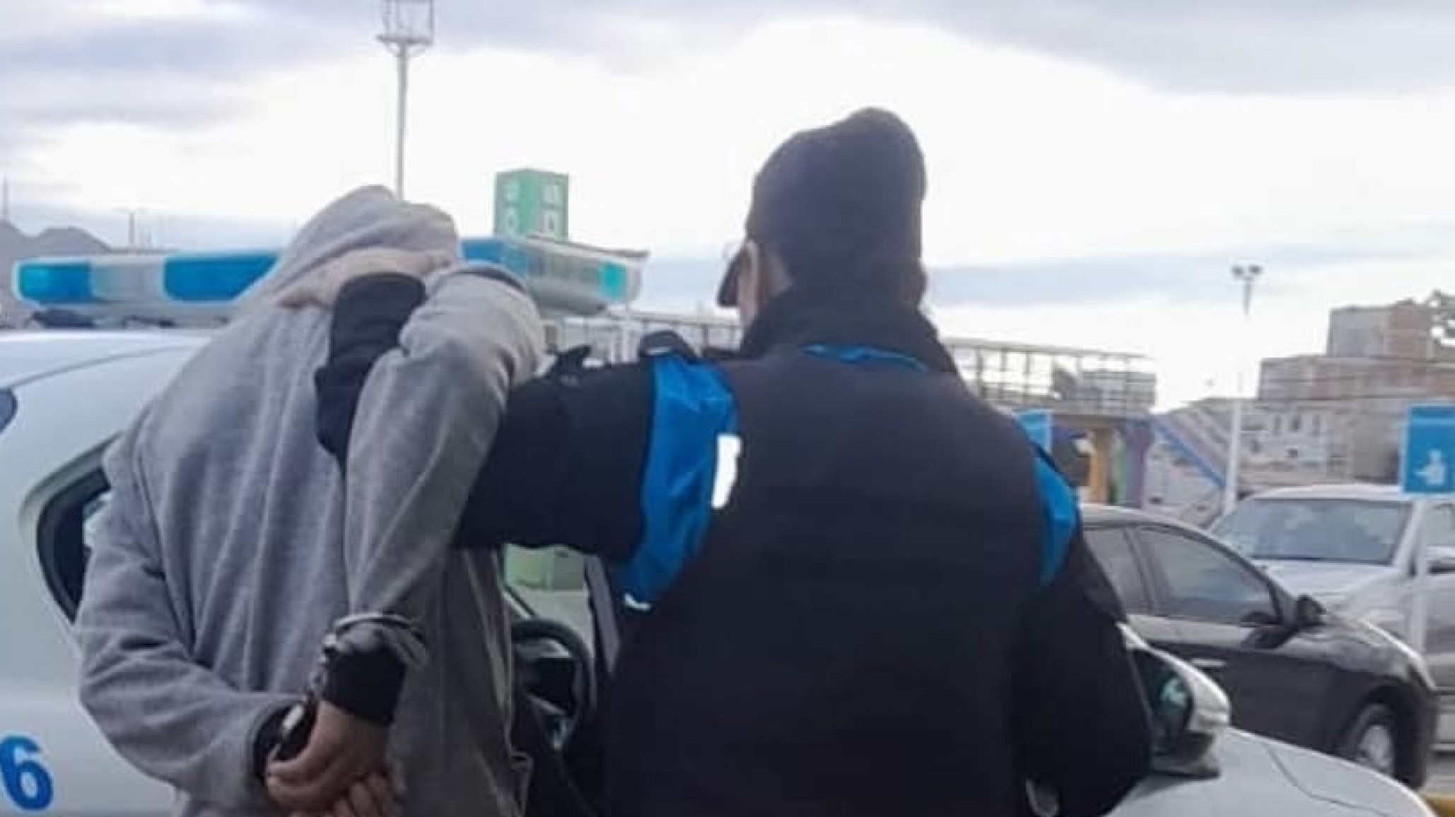 Detuvieron a un hombre con pedido de captura tras intentar robar en un supermercado