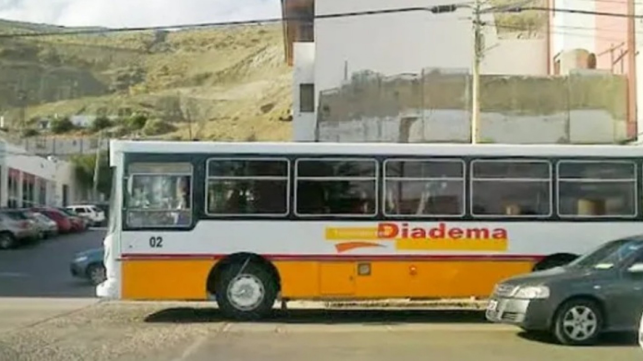 Tras el doble incidente con el colectivo de Diadema, vecinos denuncian fallas constantes y piden soluciones