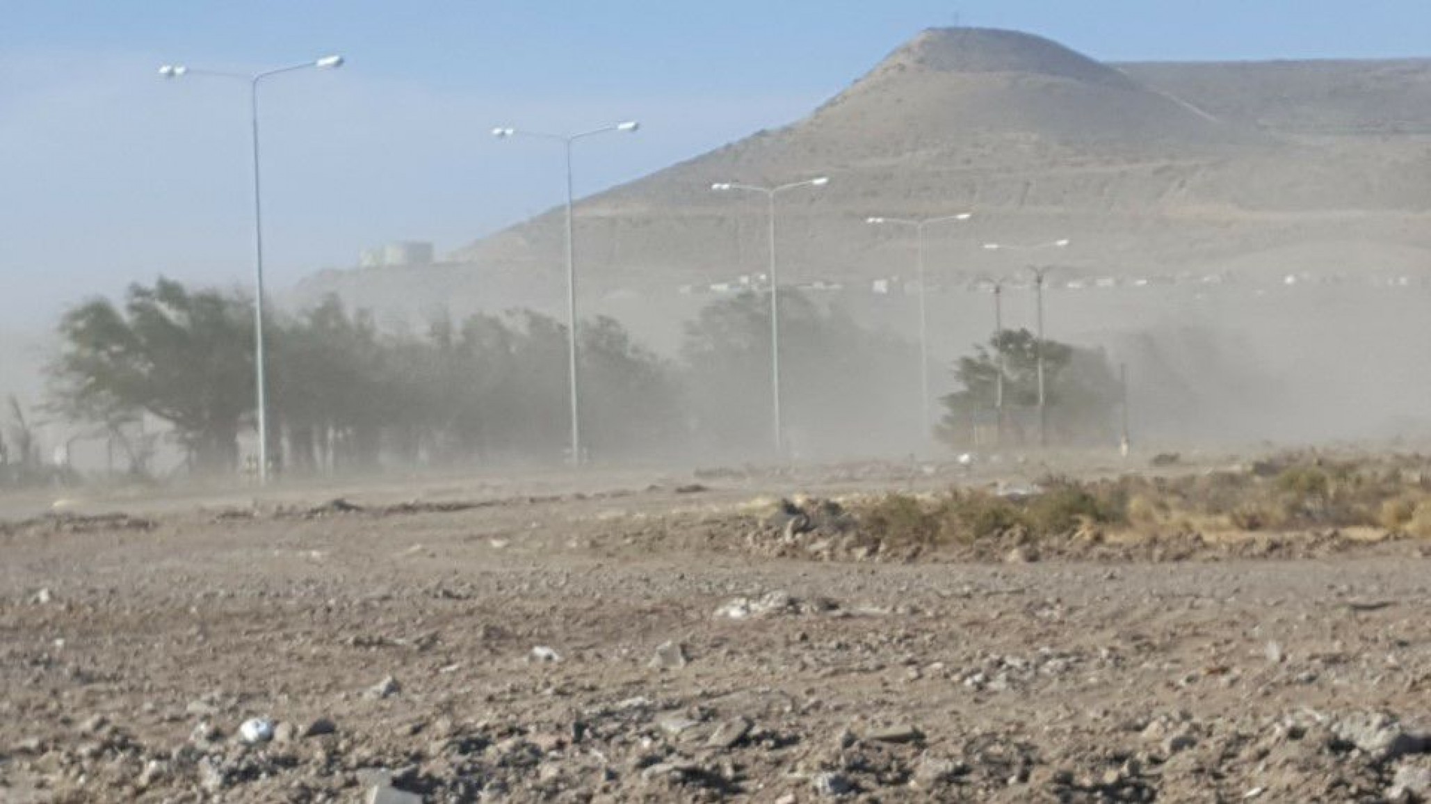 Alerta naranja por fuertes vientos en Comodoro: ráfagas de hasta 120 km/h