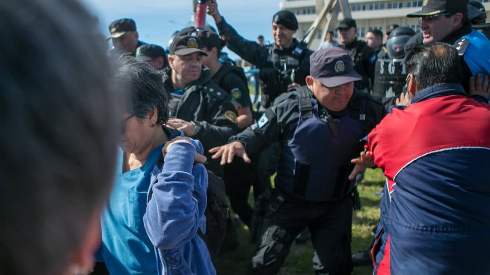 Un reclamo salarial terminó con represión en Puerto Madryn: "Nada justificaba lo que pasó, fue desmedido y con impunidad"