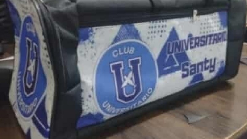 Km.3: Robaron un bolso con el conjunto deportivo del equipo universitario y piden ayuda para recuperarlo