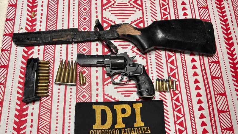 Comodoro: 19 allanamientos por tiroteos dejaron un arsenal incautado y droga lista para vender