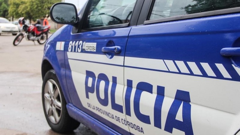 Terror en la madrugada: un ex empleado entró a la casa de su ex jefe, abusó de la esposa y secuestró a la hija