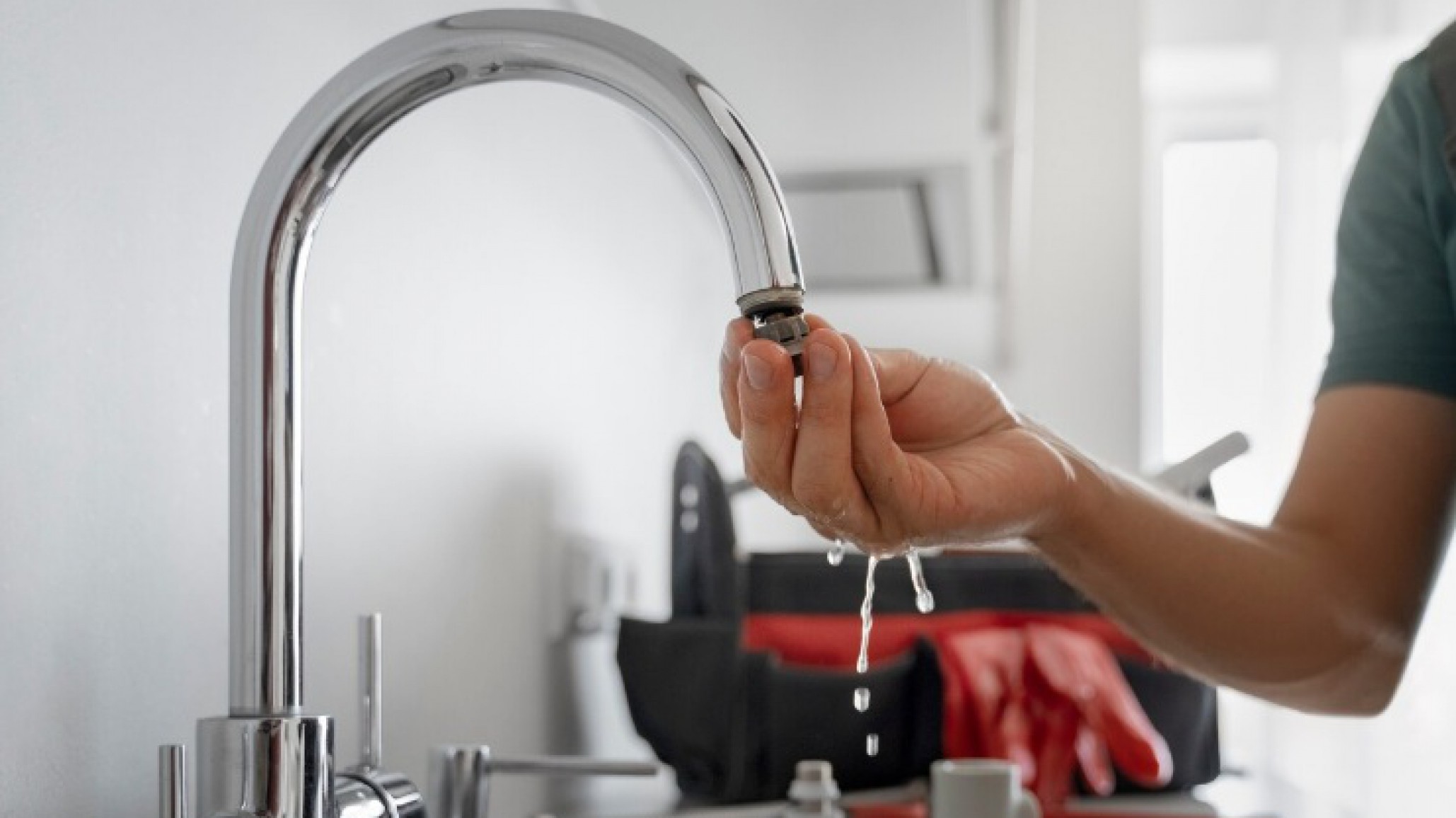 Se interrumpe el servicio de agua potable en Km.8 y Standard Sur por tareas en la reserva