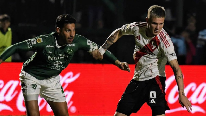 River buscará cortar la mala racha ante Sarmiento: horario y formaciones