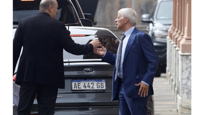 Prometieron cerrar los registros automotores, pero ahora el Gobierno se queda con la recaudación