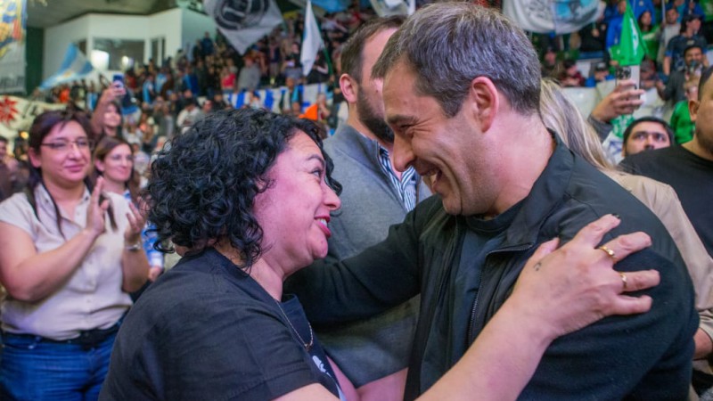 Con un mensaje de unidad y esperanza, Luque cerró el Día de la Lealtad en un "Socios Fundadores" colmado