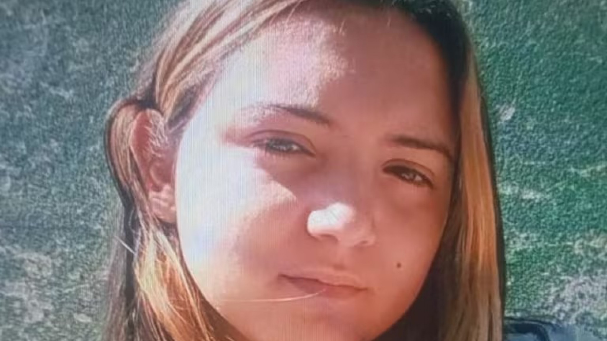 Una menor de 15 años desapareció a la salida del colegio y el papá sospecha un secuestro: "Da miedo"