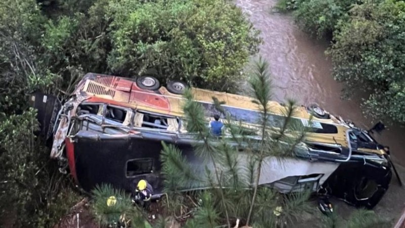 Quiénes eran las nueve víctimas del micro que cayó a un arroyo en Misiones
