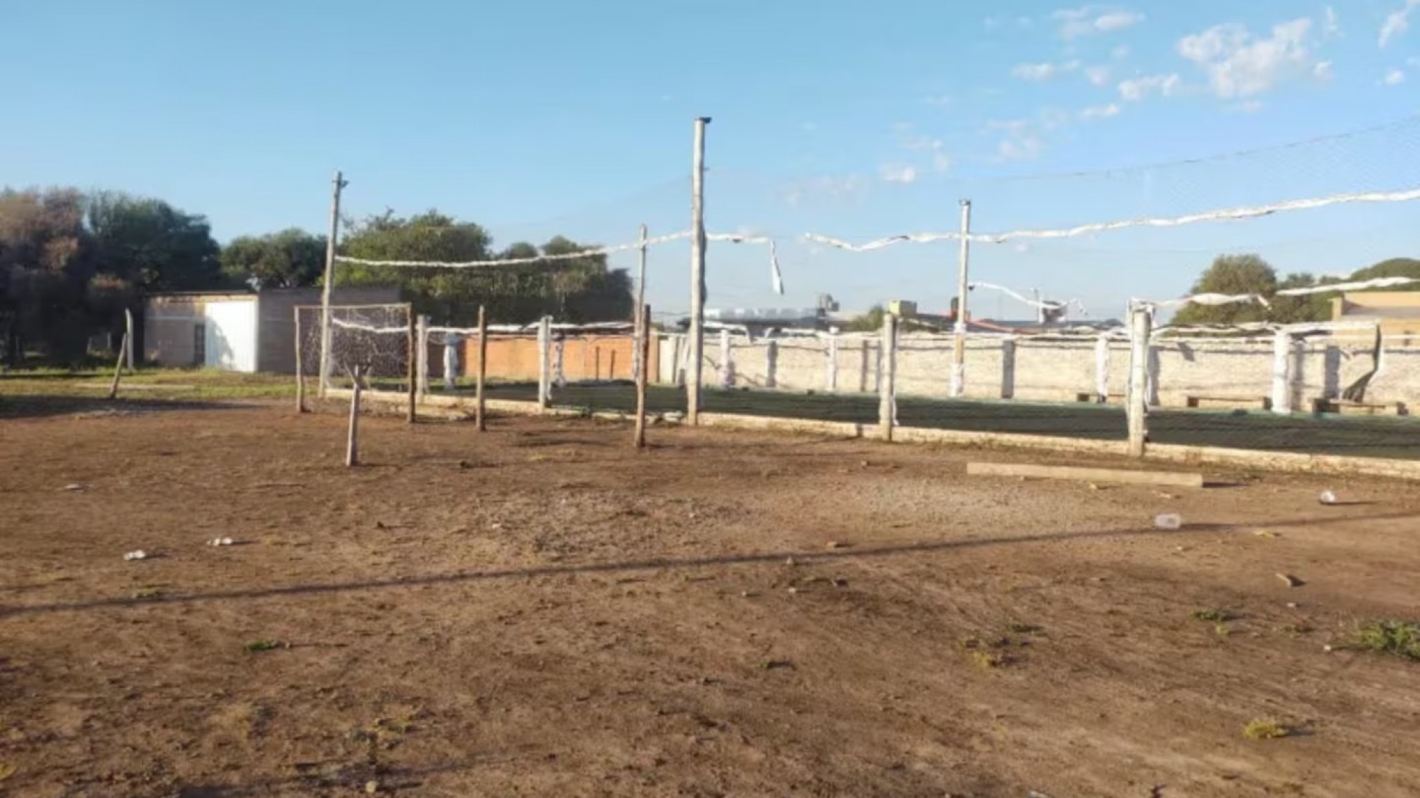 Horror: un adolescente de 14 años apuñaló a un hombre durante un partido de fútbol