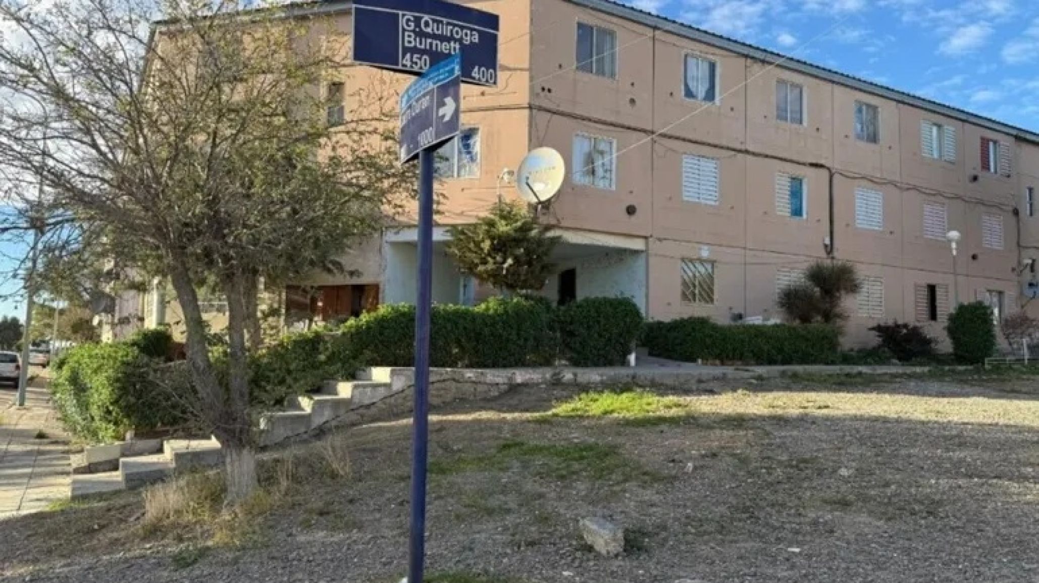 Vecinas del LU4 reclaman volver a sus viviendas: "A los 63 a駉s no pod閟 quedarte en la calle habiendo pagado toda tu vida"