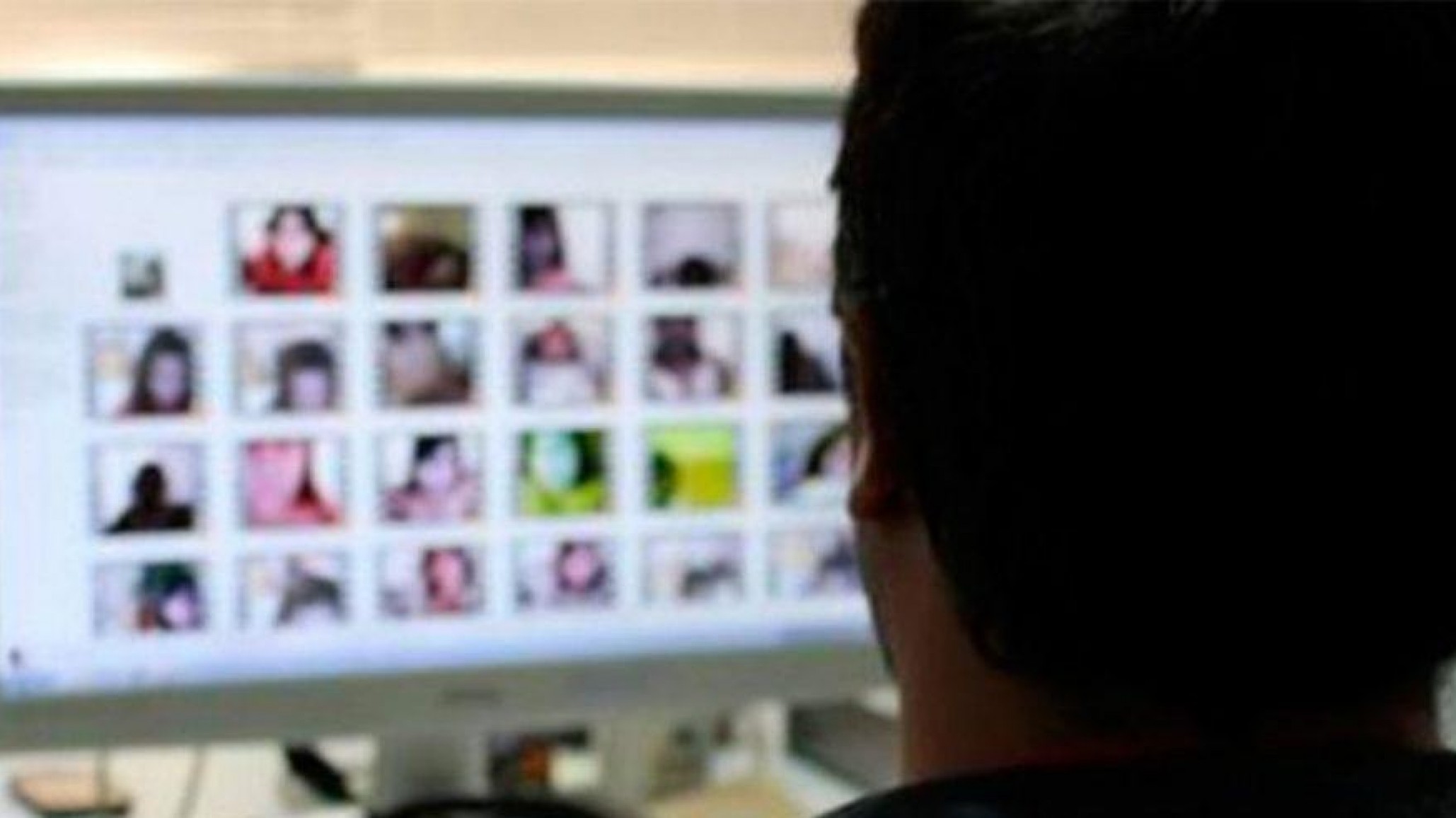 Córdoba: Un profesor de educación física fue detenido por poseer y distribuir pornografía infantil